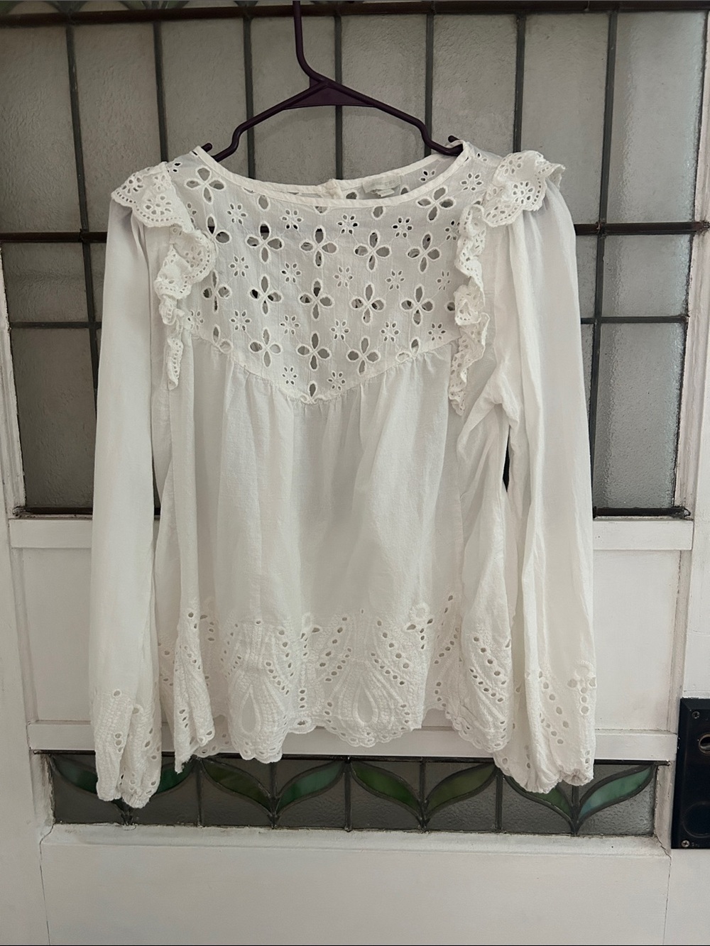 Women’s White Eyelet Lace Peasant Blouse